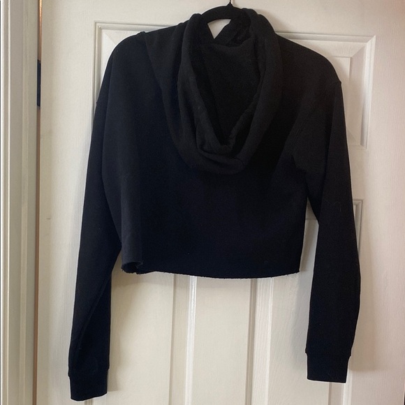 Wild Fable Black Cropped Oversized Hoodie - Picture 2 of 3